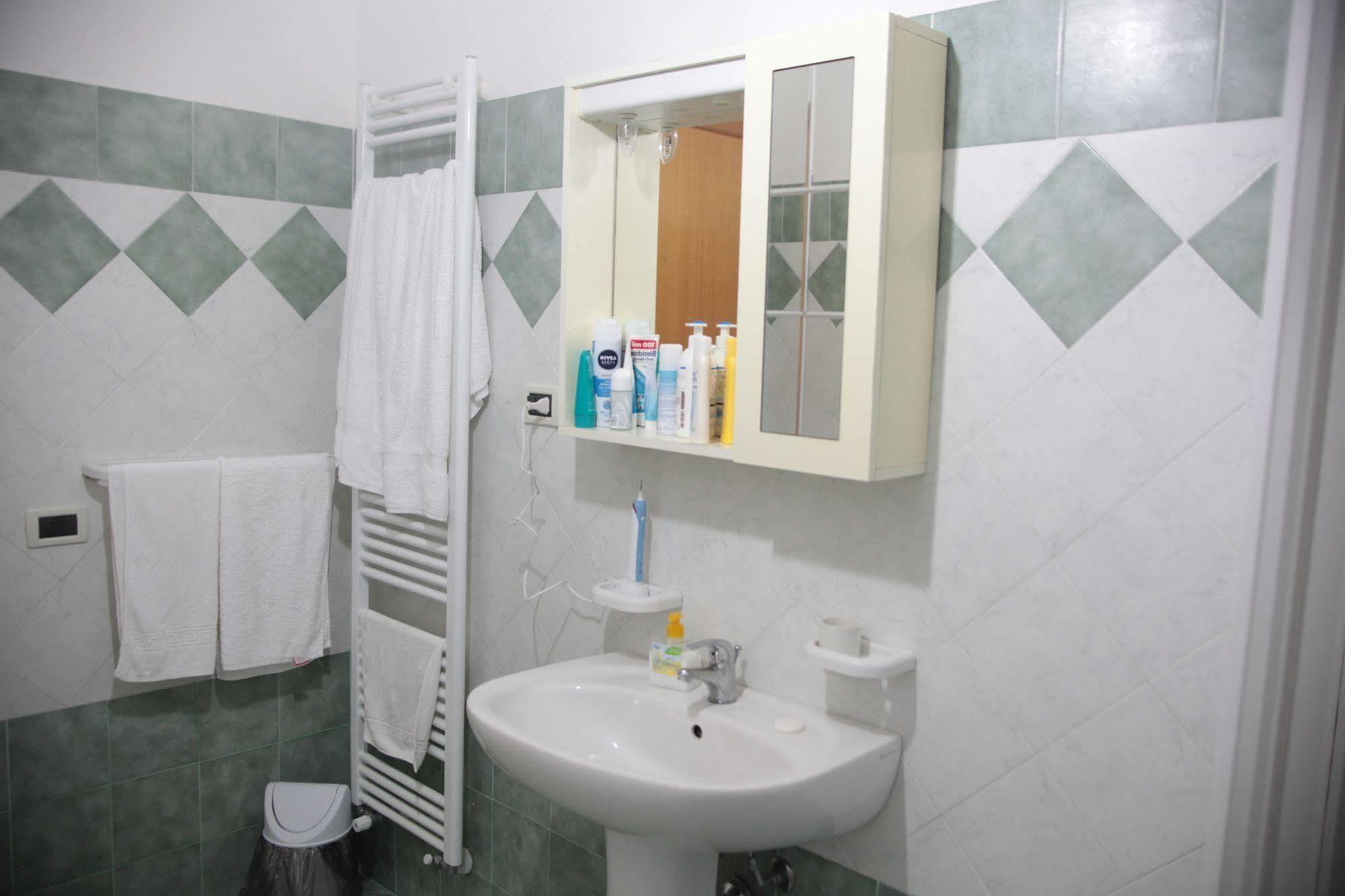 B & B Korello Gasponi 外观 照片